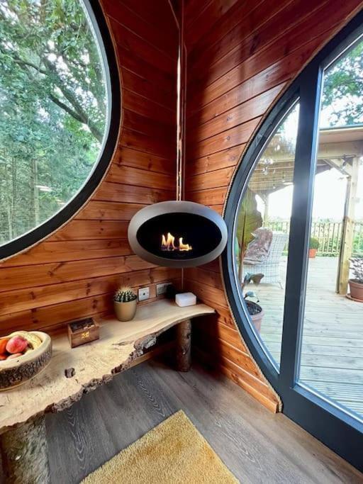 ריצ'מונד The Pines Treehouse At Treetops Hideouts מראה חיצוני תמונה
